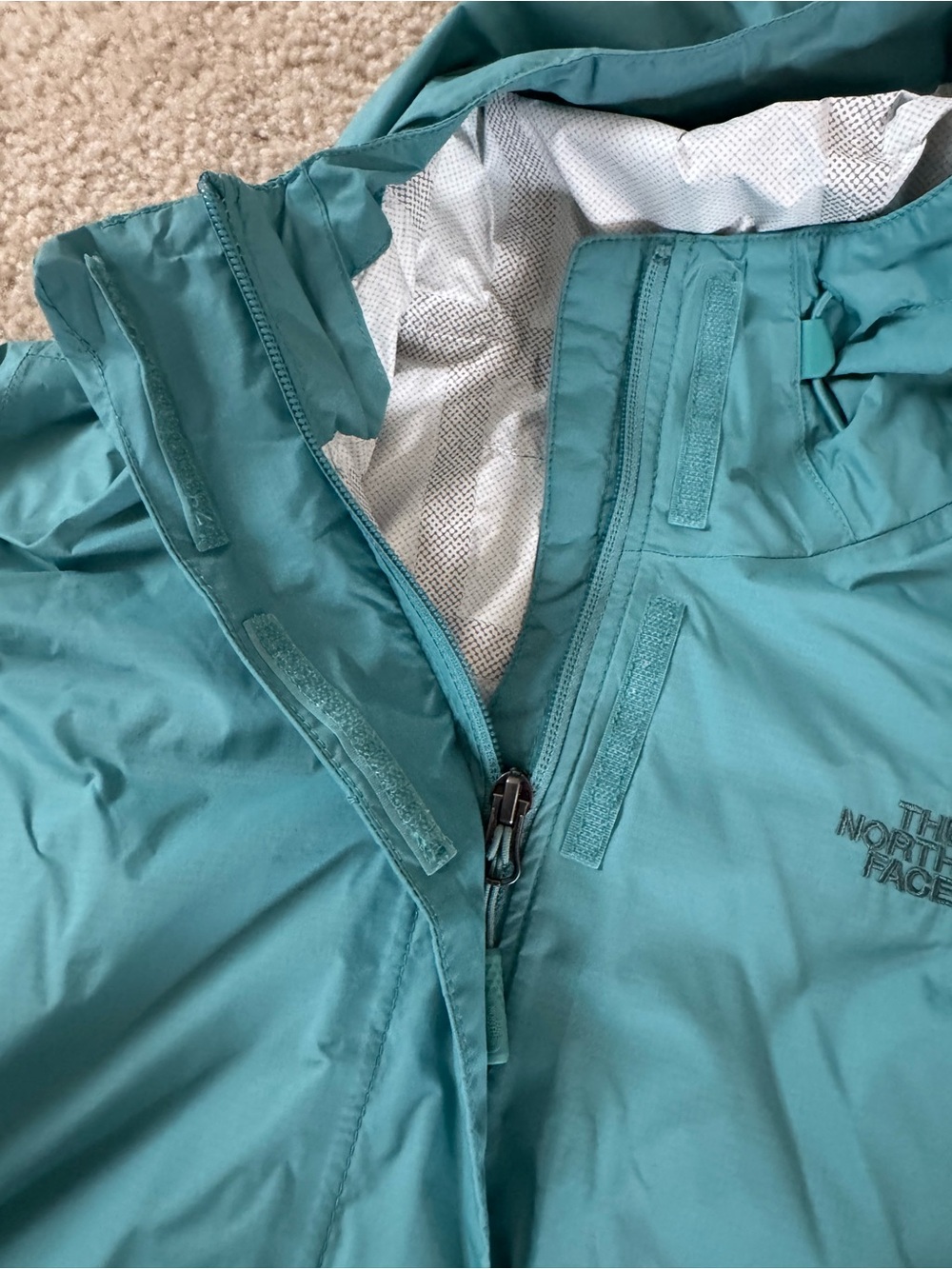 The North Face Women's Teal Hooded Waterproof Shell Jacket - Picture 4 of 8